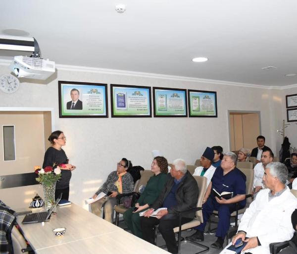 Тиббиёт фанлари номзоди Алиева A.В. РИЭИАТМ Қашқадариё филиали 25 нафар эндокринологлар иштирокида семинар бўлиб ўтди.