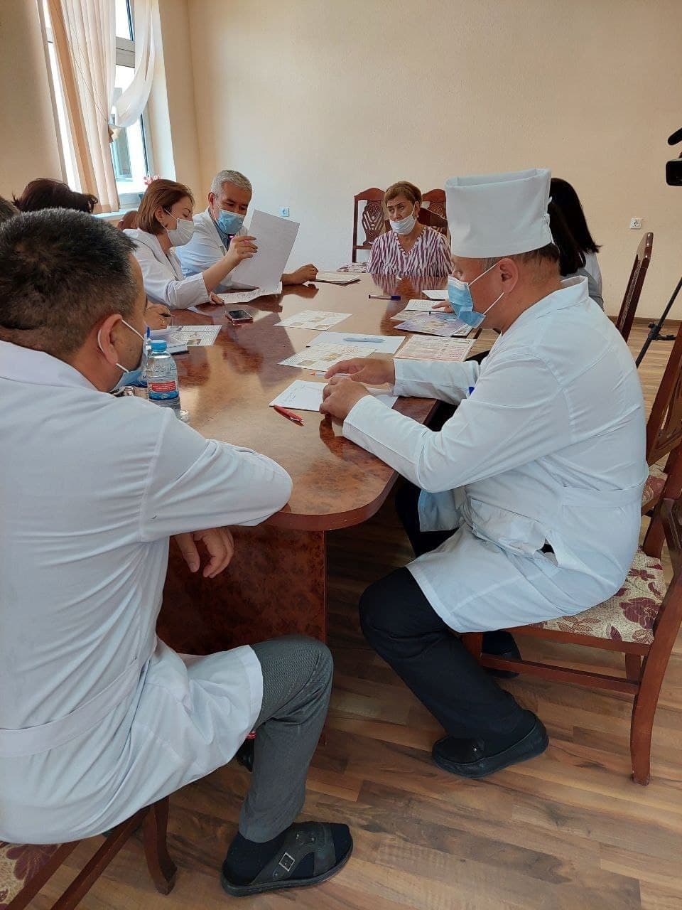 Специалисты НПЦЭ совместно с врачами из Ташкентского областного эндокринологического диспансера провели углубленное медицинское обследование в Кибрайском районном медицинском объединении.