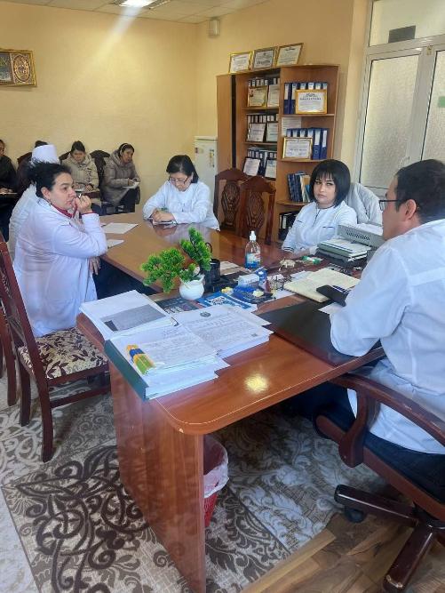 A training seminar for 15 family physicians and 35 nurses of the medical team was held in the conference hall of the KIBRAI District Medical Center