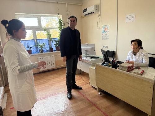 Medicine in Uzbekistan - slogan For human dignity! 