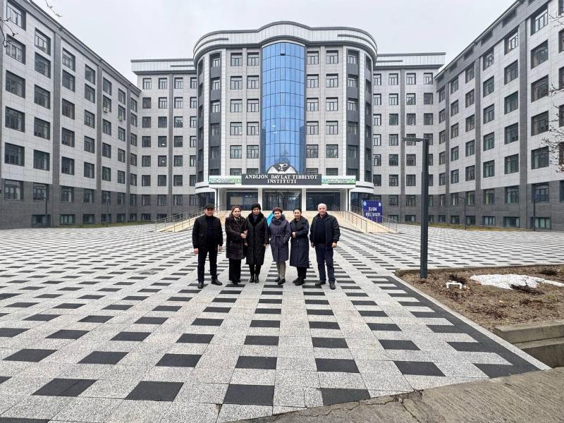 Во благо человека! 31 января заместитель директора РСНПМЦЭ, доктор медицинских наук, профессор З.Ю.Халимова и куратор Х.А.Бегматова ознакомились с деятельностью Андижанского филиала центра.