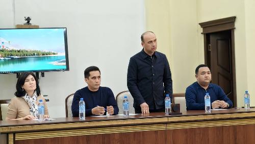 По поручению губернатора Андижанской области группа опытных и квалифицированных врачей из Андижанской области посетила город Ханабад.