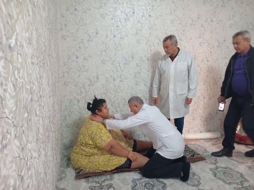 For human dignity! Endocrinologist doctor of Surkhandarya regional endocrinological dispensary Salomov A.S. conducted endocrinological examination of the population of remote Kyziryk district on February 13, 2025.