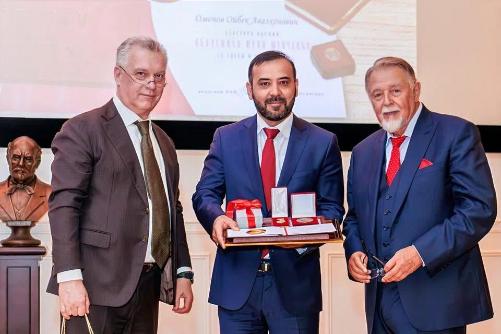 A new height for domestic surgery: Uzbek surgeon Oybek Omonov awarded the prestigious European Pirogov Order