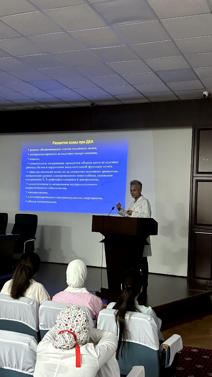 Training highly qualified personnel and filling the personnel shortage are among the priority tasks of the RSNPMC of Endocrinology.