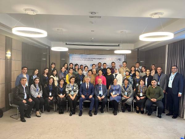 30 октябрь - "Қандли диабет билан касалланган беморлар терапевтик таълим мактаб"нинг иккинчи куни.