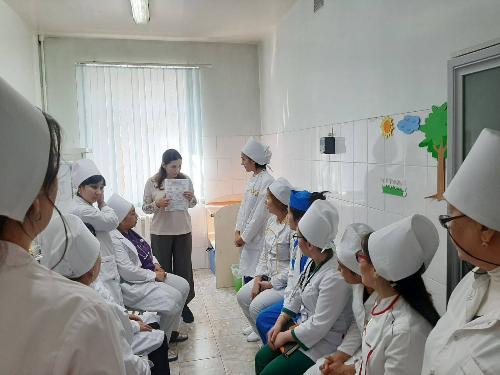 On March 24, 2025, endocrinologist D.M. Majidova from RSSPMCE named after academician E.H.Turakulov was examined in the 36th SP of Chilanzar district.