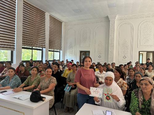 For human dignity!!! On June 13, 2025, L.U. Mirtazayeva, Senior Nurse of RSNPMCE named after Academician Y.H. Turakulov, organized a seminar-training for medical professionals in the conference hall of Gulistan city, Syrdarya region.
