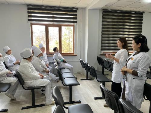 For human dignity! 17.02.2025, from the side of endocrinologist of RSNPMCE named after academician E.H.Turakulov F.O.Hotamova and chief endocrinologist of Yunusabad district M.T.Ataboeva was studied the service of MCH of Yunusabad district. 